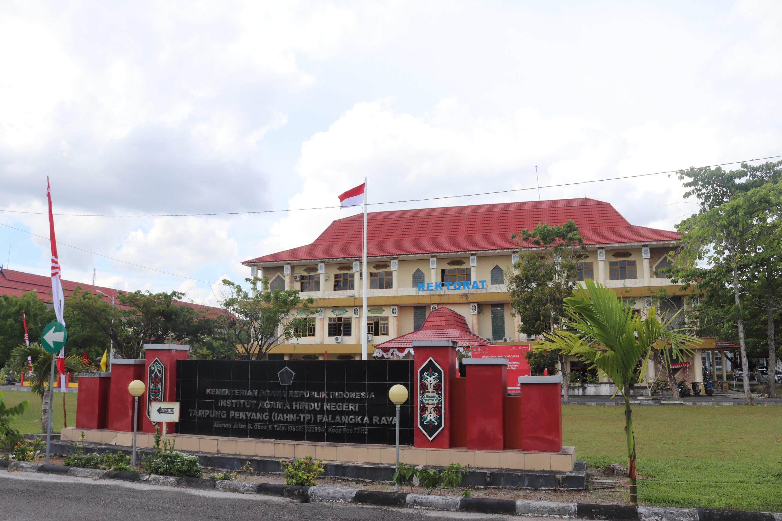 10 Dosen IAHN TP Palangkaraya Resmi Bergabung PIKOM-HI, Ketua Umum Apresiasi Penguatan Jejaring Akademik